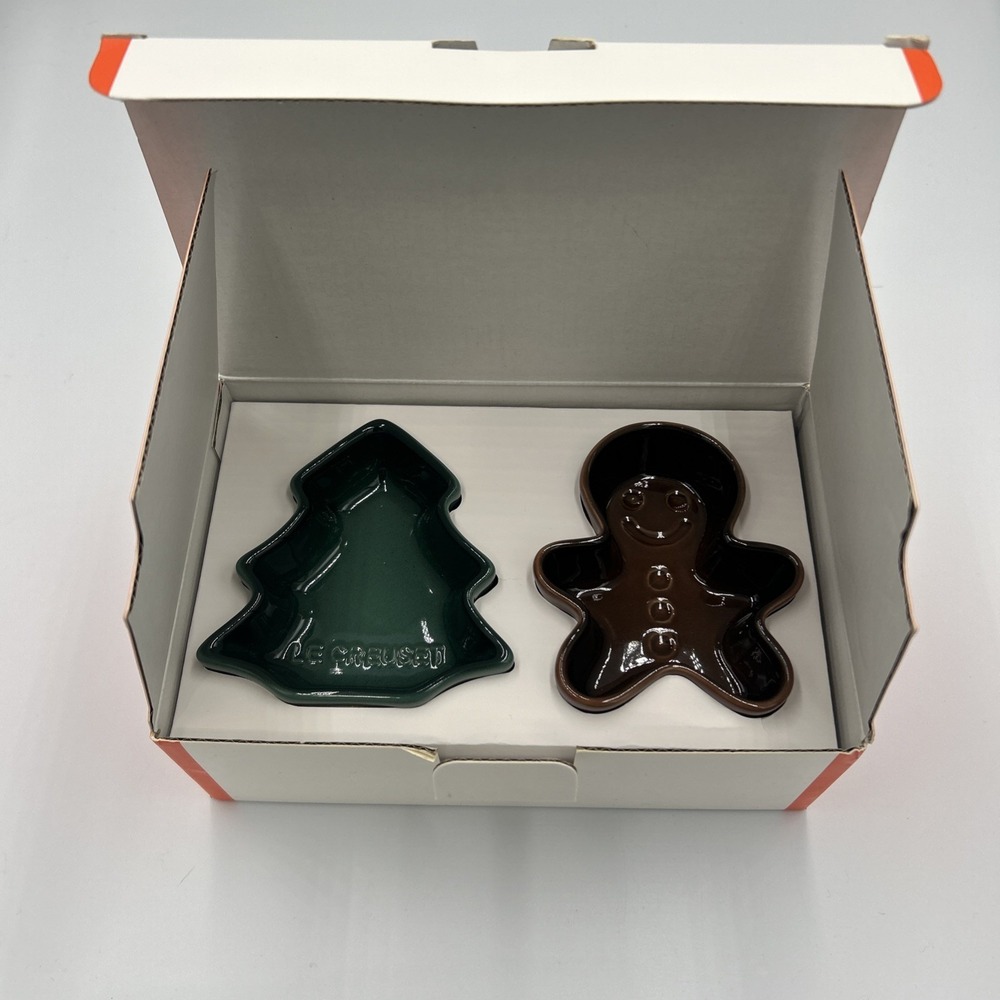 Set of 4 LE CREUSET Mini Christmas Dish Bowls Bell Tree Snowman Gingerbread NIB - Picture 7 of 8